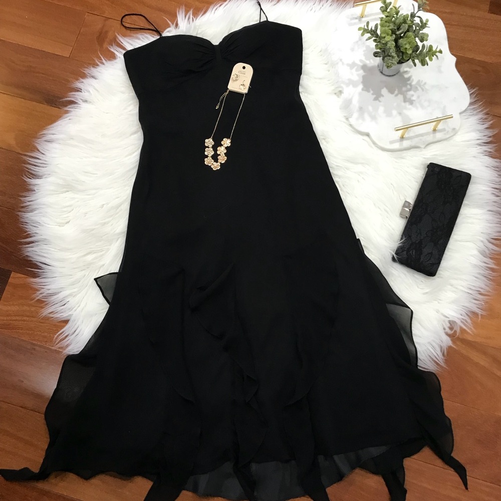 👗Nine West Black Knee Length Ruffle Dress